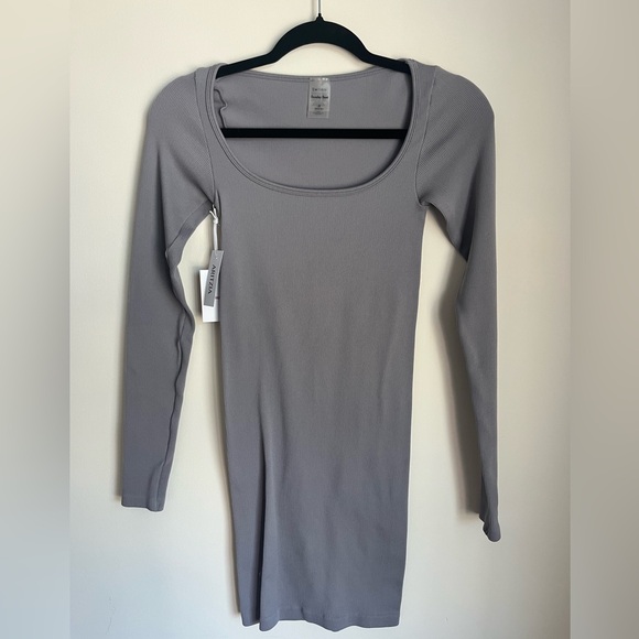 Aritzia Women's Gray Long Sleeve Mini Dress - Picture 1 of 4